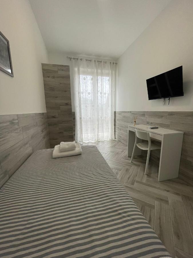 Holiday Rooms Ро Экстерьер фото